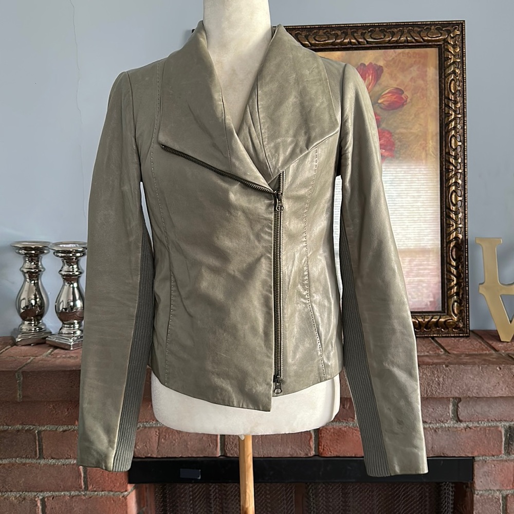 Vince Paper Olive Green Asymmetrical Leather Women’s Jacket Size S